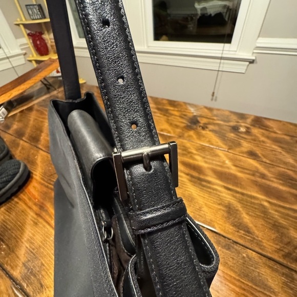 Coach Mercer Nylon & Leather Shoulder bag Blackl. Authentic - Picture 8 of 16